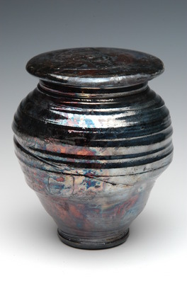 hand thrown ceramic stoneware cremation urns, funeral urns or funerary urns